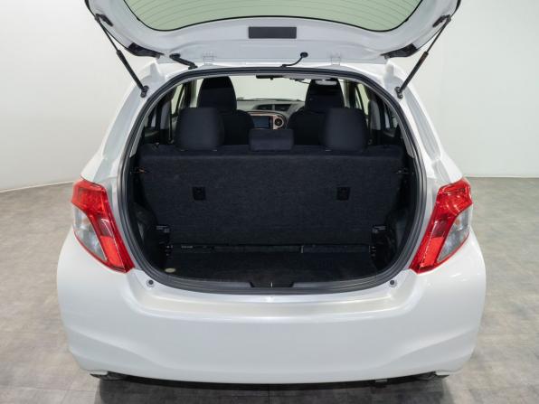 Toyota Vitz III (XP130) с пробегом 2013 года, цена 850 000 рублей, 110150 км, хэтчбек, Автокод Объявления