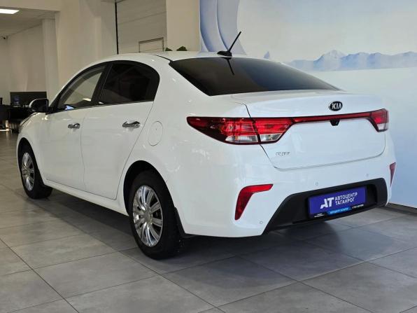Kia Rio IV с пробегом 2018 года, цена 1 540 000 рублей, 49900 км, седан, Автокод Объявления