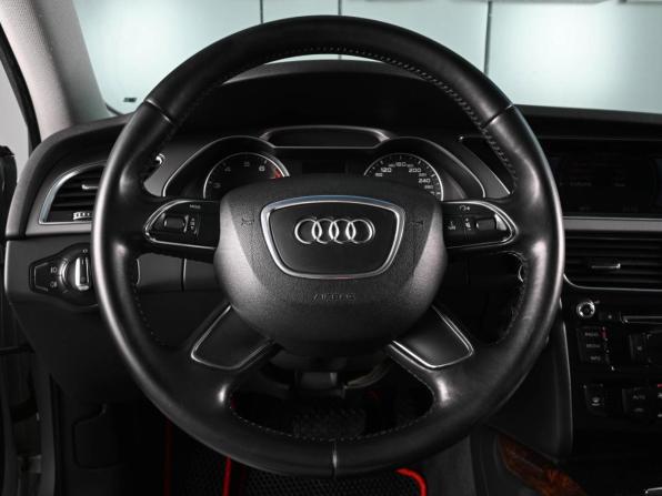Audi A4 IV (B8) Рестайлинг с пробегом 2012 года, цена 1 160 000 рублей, 273379 км, седан, Автокод Объявления