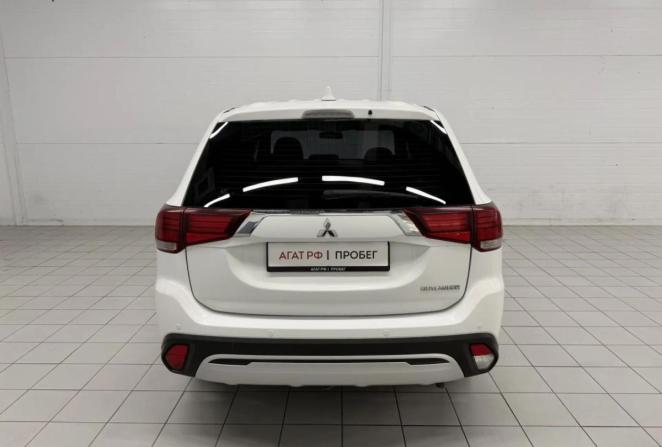 Mitsubishi Outlander III Рестайлинг 3 с пробегом 2020 года, цена 2 230 000 рублей, 79337 км, внедорожник, Автокод Объявления