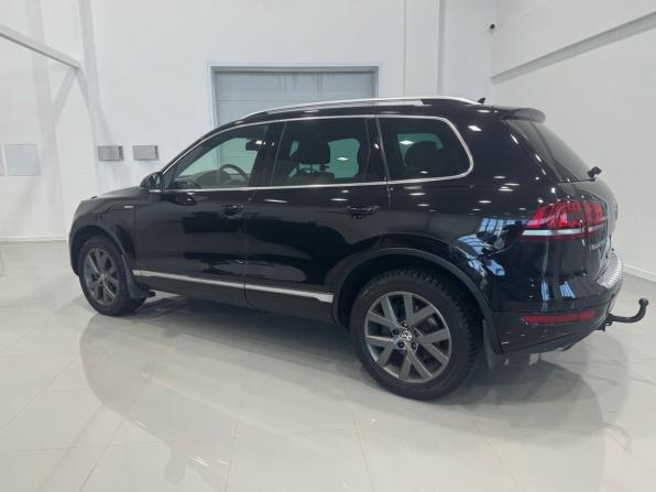 Volkswagen Touareg II с пробегом 2014 года, цена 1 850 000 рублей, 240000 км, внедорожник, Автокод Объявления
