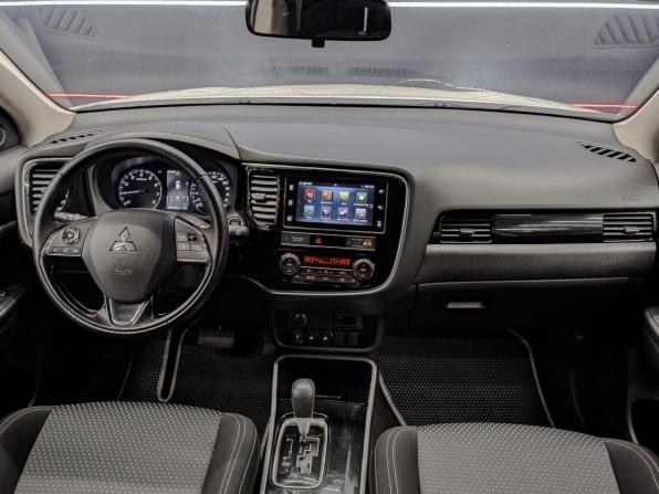 Mitsubishi Outlander III Рестайлинг 3 с пробегом 2020 года, цена 2 399 000 рублей, 98552 км, внедорожник, Автокод Объявления