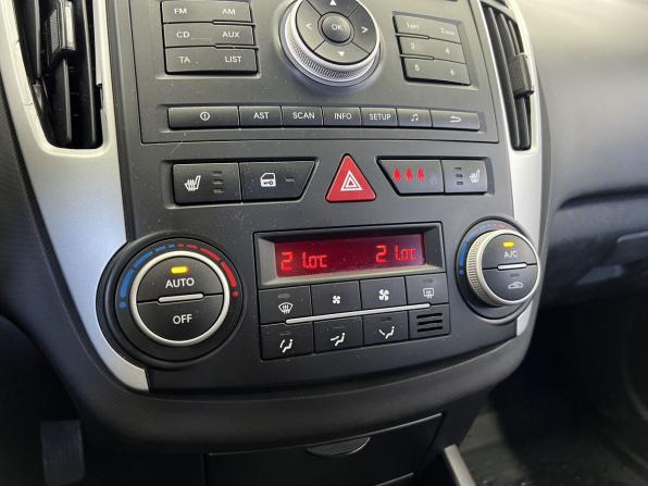 Kia Ceed I Рестайлинг с пробегом 2011 года, цена 599 000 рублей, 199100 км, хэтчбек, Автокод Объявления