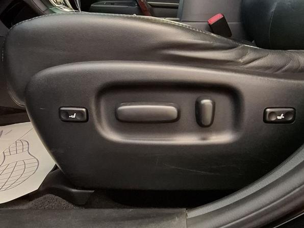 Toyota Highlander II (XU40) Рестайлинг с пробегом 2012 года, цена 2 220 000 рублей, 246260 км, внедорожник, Автокод Объявления
