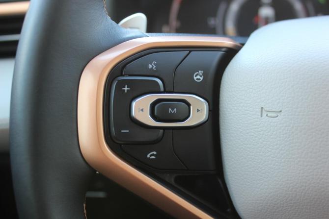 Haval Jolion I с пробегом 2023 года, цена 1 850 000 рублей, 35979 км, внедорожник, Автокод Объявления