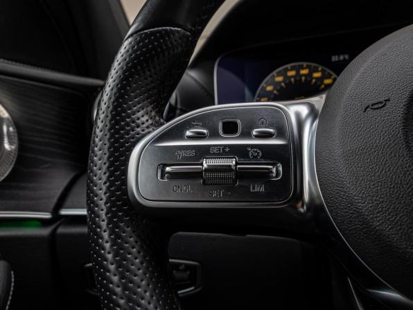 Mercedes-Benz E-Класс V (W213 S213 C238) с пробегом 2018 года, цена 2 985 000 рублей, 139281 км, седан, Автокод Объявления