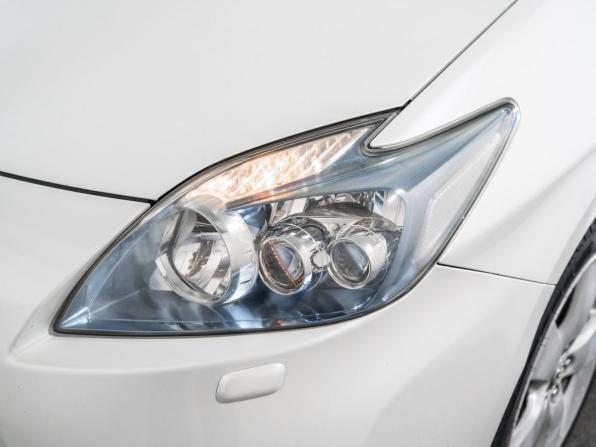 Toyota Prius III (XW30) с пробегом 2010 года, цена 1 100 000 рублей, 163393 км, лифтбек, Автокод Объявления