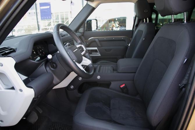 Land Rover Defender II с пробегом 2021 года, цена 7 350 000 рублей, 94510 км, внедорожник, Автокод Объявления