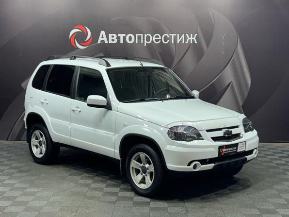 Chevrolet Niva I Рестайлинг с пробегом 2018 года, цена 695 000 рублей, 111668 км, внедорожник, Автокод Объявления