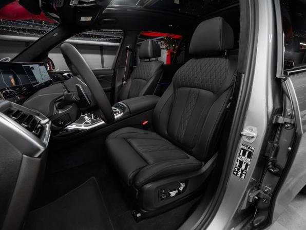 BMW X7 I (G07) Рестайлинг с пробегом 2025 года, цена 17 450 000 рублей, 29 км, внедорожник, Автокод Объявления
