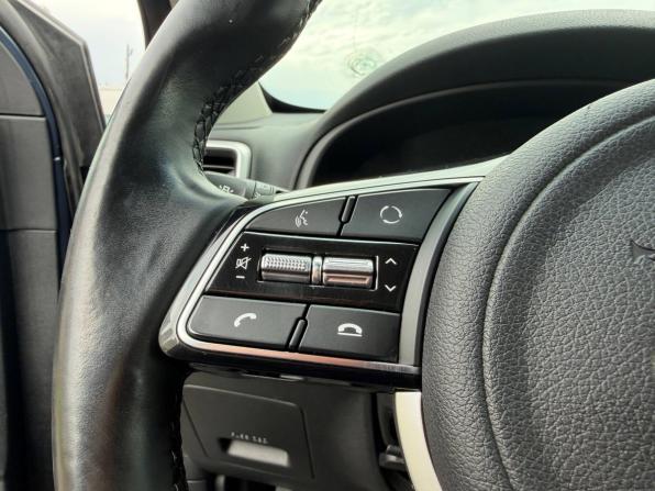 Kia Sportage IV Рестайлинг с пробегом 2020 года, цена 2 235 000 рублей, 105000 км, внедорожник, Автокод Объявления