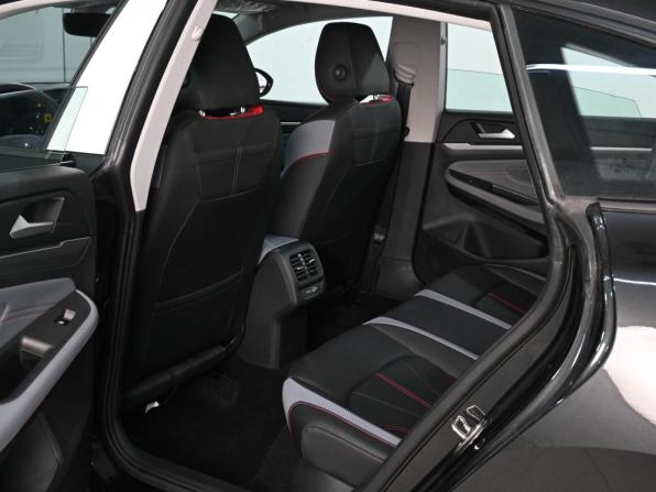 Volkswagen Lamando II с пробегом 2025 года, цена 3 549 000 рублей, 134 км, лифтбек, Автокод Объявления