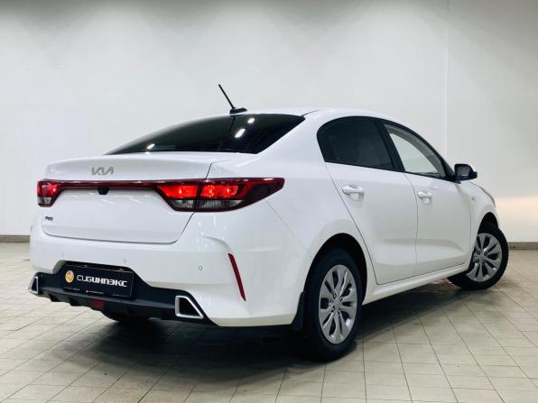 Kia Rio IV Рестайлинг с пробегом 2022 года, цена 1 750 000 рублей, 63500 км, седан, Автокод Объявления