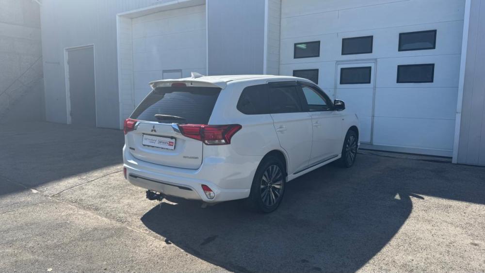 Mitsubishi Outlander III Рестайлинг 3 Магнитогорск  - изображение 17