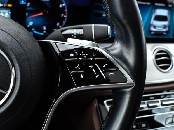 Mercedes-Benz E-Класс V (W213 S213 C238) Рестайлинг с пробегом 2020 года, цена 5 600 000 рублей, 45721 км, седан, Автокод Объявления