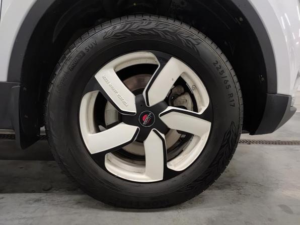 Geely Atlas I с пробегом 2019 года, цена 1 599 000 рублей, 73775 км, внедорожник, Автокод Объявления