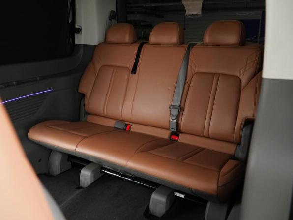 Hyundai Staria I с пробегом 2021 года, цена 4 545 055 рублей, 93591 км, минивэн, Автокод Объявления