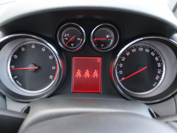 Opel Mokka I с пробегом 2014 года, цена 1 259 000 рублей, 44781 км, внедорожник, Автокод Объявления