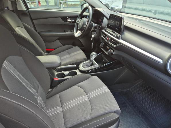 Kia Cerato IV Рестайлинг с пробегом 2021 года, цена 2 000 000 рублей, 99221 км, седан, Автокод Объявления