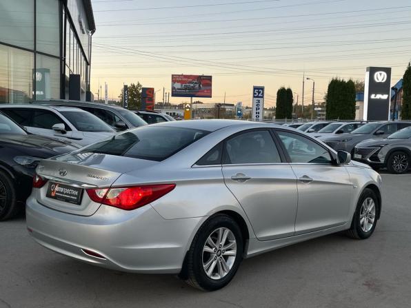 Hyundai Sonata VI (YF) с пробегом 2011 года, цена 920 000 рублей, 260000 км, седан, Автокод Объявления