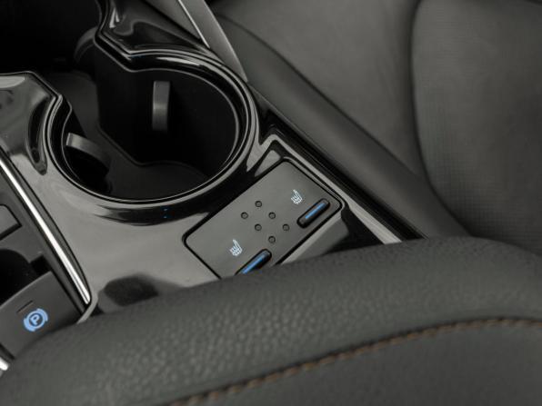 Toyota Camry VIII (XV70) с пробегом 2018 года, цена 2 120 000 рублей, 163899 км, седан, Автокод Объявления