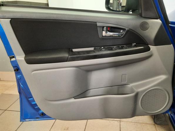 Suzuki SX4 I (Classic) Рестайлинг с пробегом 2011 года, цена 678 000 рублей, 175000 км, хэтчбек, Автокод Объявления