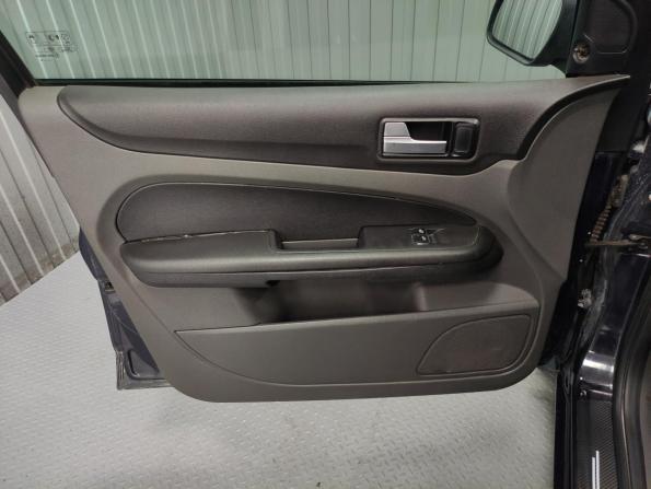 Ford Focus II с пробегом 2006 года, цена 345 000 рублей, 171000 км, хэтчбек, Автокод Объявления