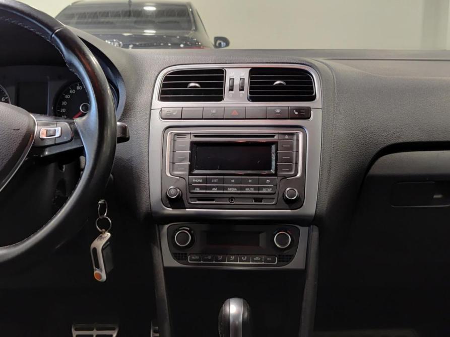 Volkswagen Polo V Рестайлинг Казань  - изображение 18