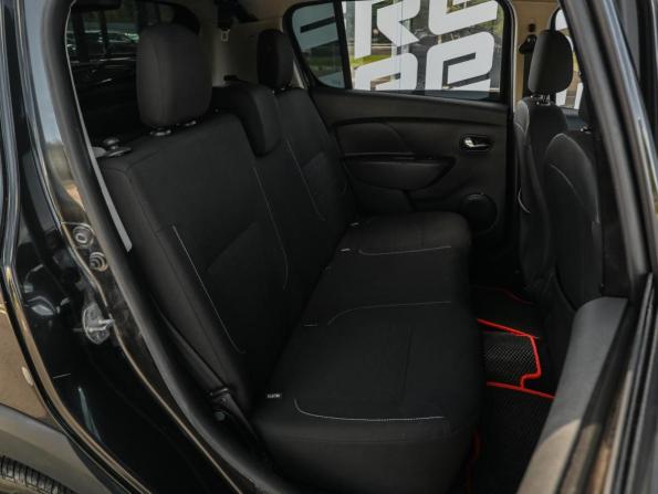 Renault Sandero II с пробегом 2015 года, цена 1 069 000 рублей, 118117 км, хэтчбек, Автокод Объявления