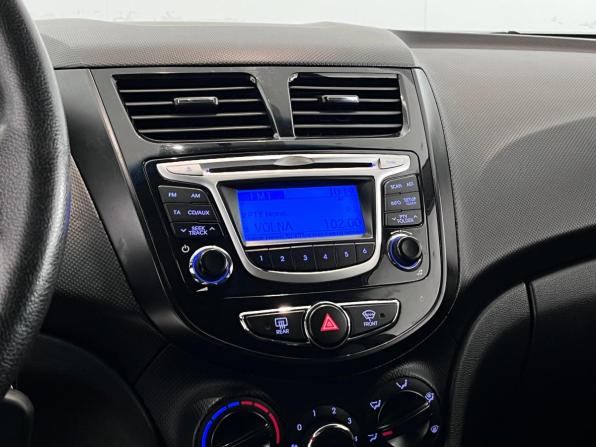 Hyundai Solaris I с пробегом 2011 года, цена 665 000 рублей, 170286 км, седан, Автокод Объявления