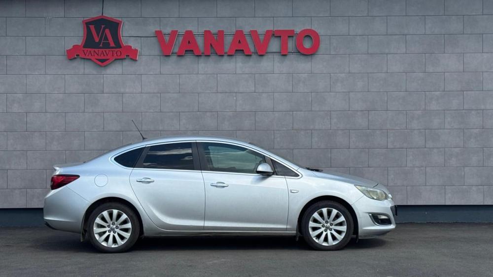 Opel Astra J Рестайлинг Альметьевск  - изображение 3