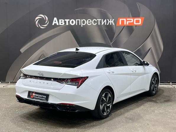 Hyundai Elantra VII (CN7) с пробегом 2021 года, цена 1 870 000 рублей, 58553 км, седан, Автокод Объявления