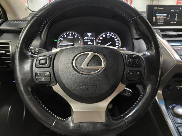 Lexus NX I с пробегом 2017 года, цена 2 950 000 рублей, 167625 км, внедорожник, Автокод Объявления