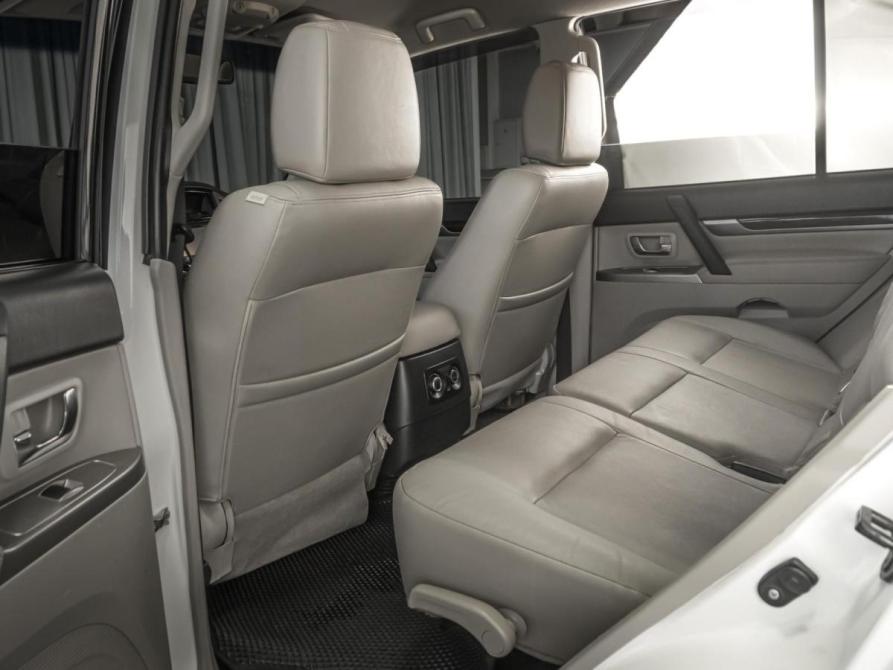 Mitsubishi Pajero IV Рестайлинг 2 Тюмень  - изображение 12