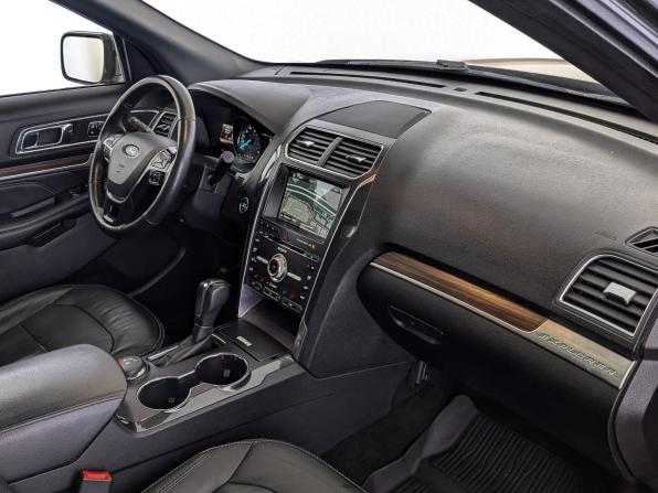 Ford Explorer V Рестайлинг 2 с пробегом 2018 года, цена 3 100 000 рублей, 136477 км, внедорожник, Автокод Объявления
