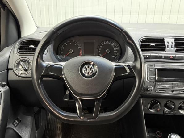 Volkswagen Polo V Рестайлинг с пробегом 2016 года, цена 999 900 рублей, 117460 км, седан, Автокод Объявления
