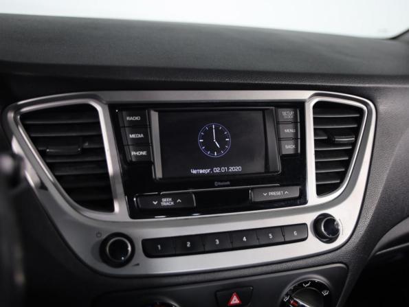 Hyundai Solaris II с пробегом 2019 года, цена 1 189 000 рублей, 164946 км, седан, Автокод Объявления