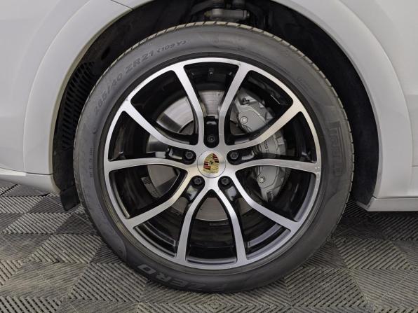 Porsche Cayenne III с пробегом 2019 года, цена 8 444 000 рублей, 63299 км, внедорожник, Автокод Объявления