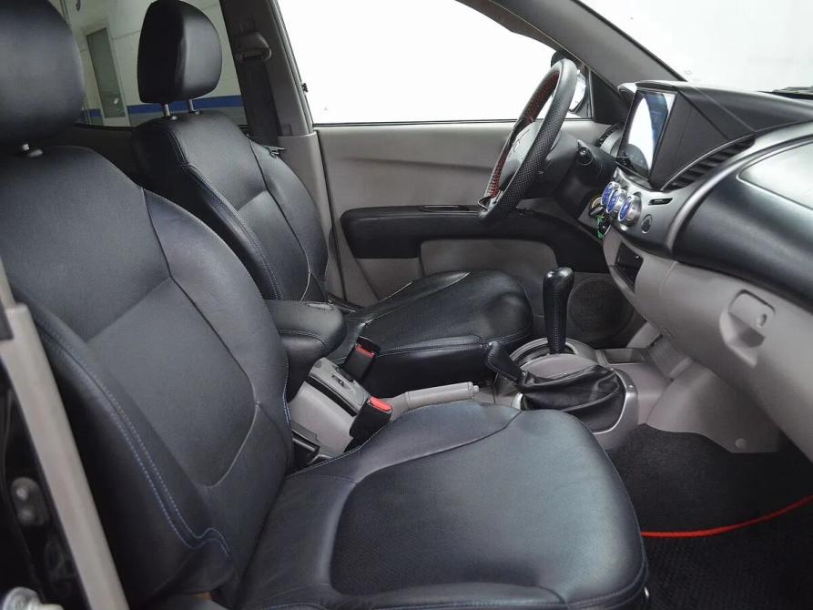 Mitsubishi L200 IV Санкт-Петербург  - изображение 16