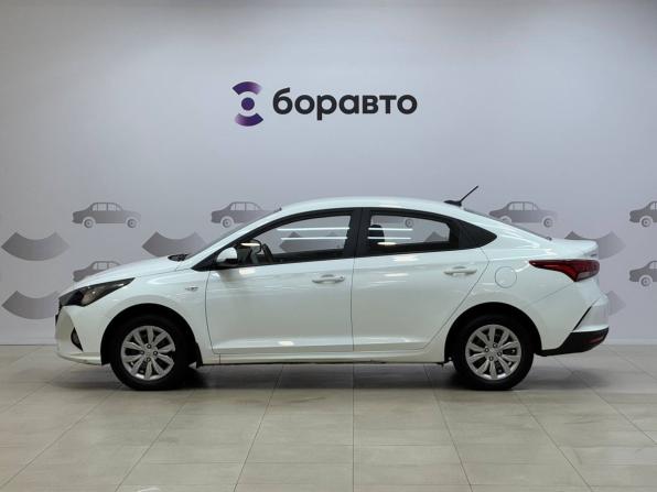 Hyundai Solaris II Рестайлинг с пробегом 2020 года, цена 1 300 000 рублей, 113602 км, седан, Автокод Объявления