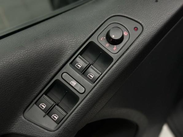 Volkswagen Tiguan I Рестайлинг с пробегом 2012 года, цена 1 259 900 рублей, 164000 км, внедорожник, Автокод Объявления