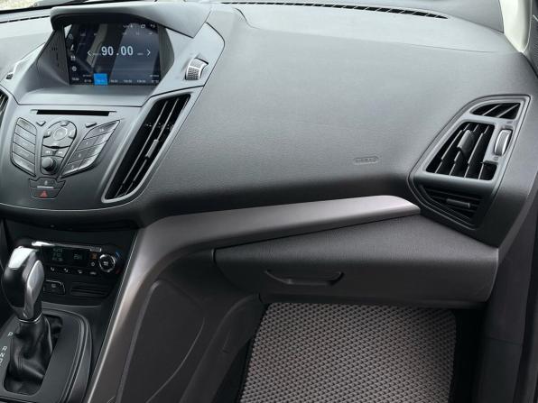Ford Kuga II с пробегом 2016 года, цена 1 380 000 рублей, 160575 км, внедорожник, Автокод Объявления