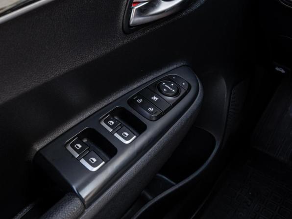 Kia Rio IV с пробегом 2019 года, цена 1 675 000 рублей, 95766 км, седан, Автокод Объявления