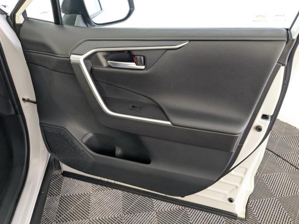 Toyota RAV4 V (XA50) с пробегом 2020 года, цена 3 350 000 рублей, 90485 км, внедорожник, Автокод Объявления