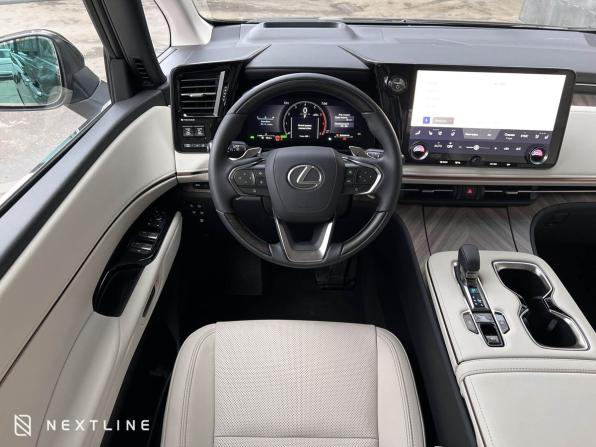 Новый Lexus LM II 2025 года, цена 17 990 000 рублей, минивэн, Автокод Объявления