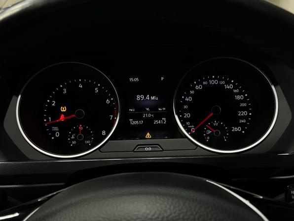 Volkswagen Tiguan II с пробегом 2018 года, цена 2 540 000 рублей, 120495 км, внедорожник, Автокод Объявления