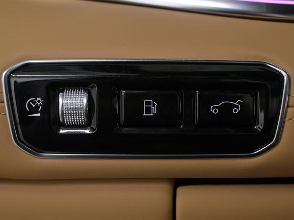 Lynk &amp; Co 09 с пробегом 2023 года, цена 4 790 000 рублей, 38218 км, внедорожник, Автокод Объявления