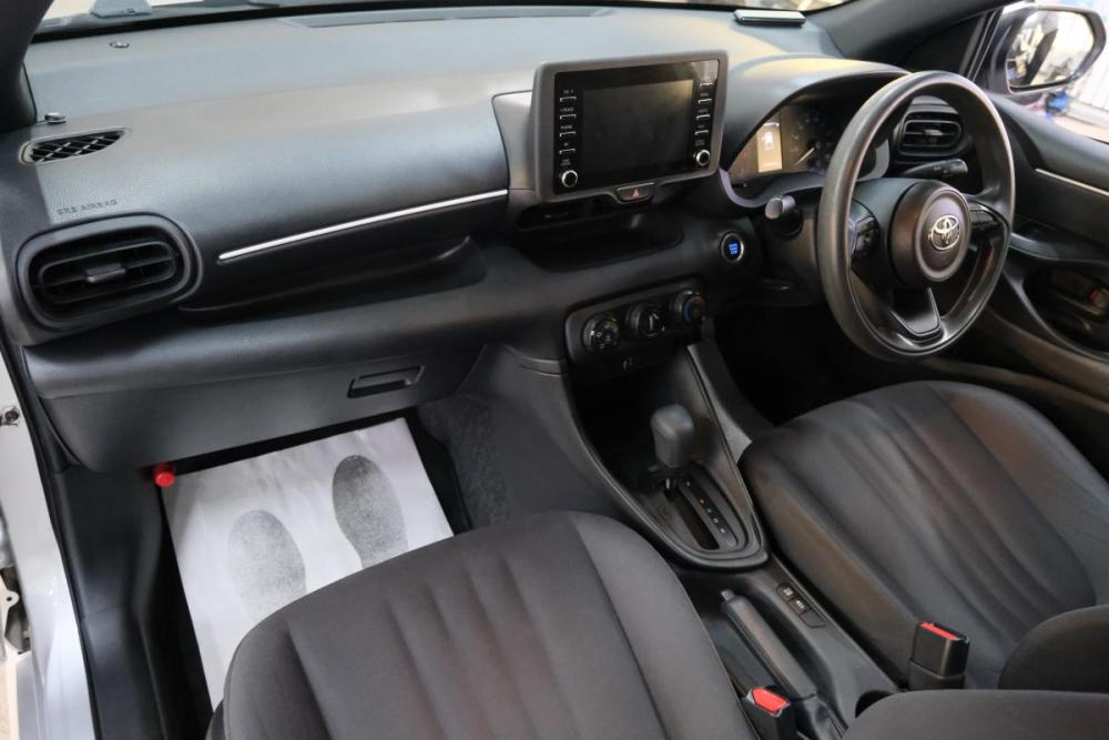 Toyota Yaris IV Омск  - изображение 19
