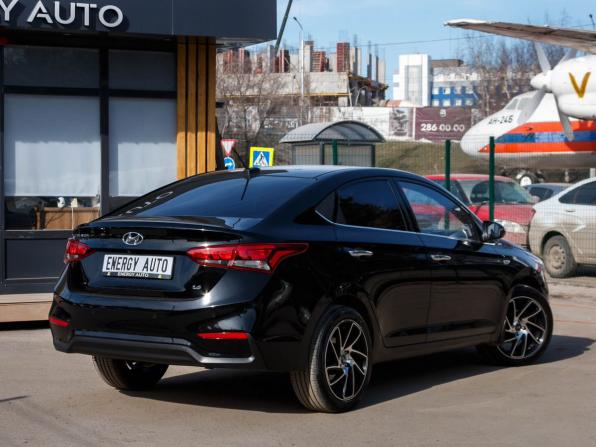 Hyundai Solaris II с пробегом 2019 года, цена 1 650 000 рублей, 88158 км, седан, Автокод Объявления