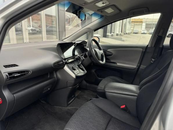 Toyota Wish II с пробегом 2010 года, цена 1 135 000 рублей, 170768 км, минивэн, Автокод Объявления